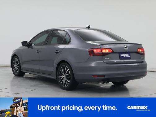 Gray 2016 Volkswagen Jetta Sport