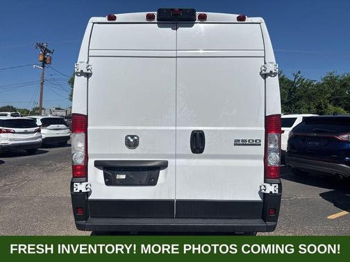 Bright White Clearcoat 2023 RAM ProMaster 2500 High Roof