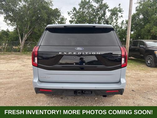 Gray Metallic 2025 Ford Expedition Active