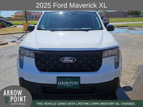 Oxford White 2025 Ford Maverick XL