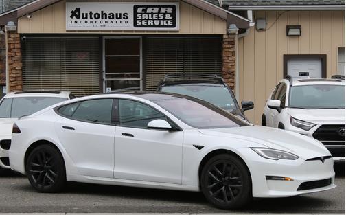 2023 Tesla Model S Base