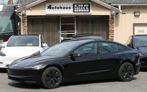 2024 Tesla Model 3 Long Range