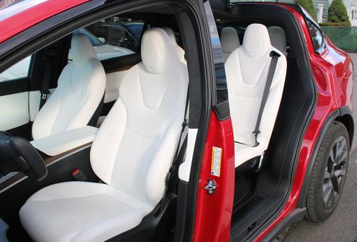 2023 Tesla Model X Standard Range