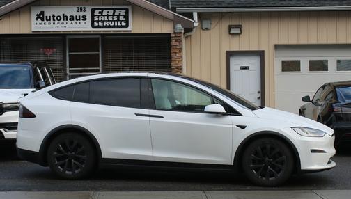 2023 Tesla Model X 