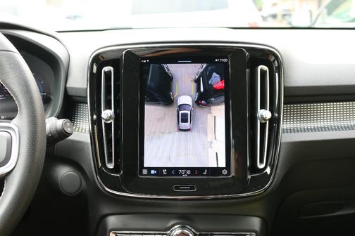 2021 Volvo XC40 Recharge Pure Electric P8 R-Design