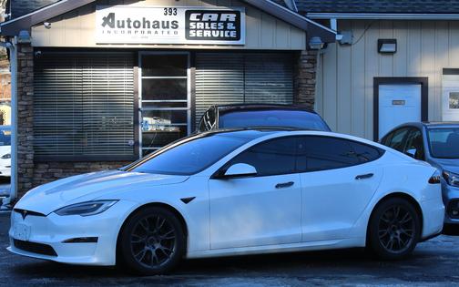 2022 Tesla Model S Long Range