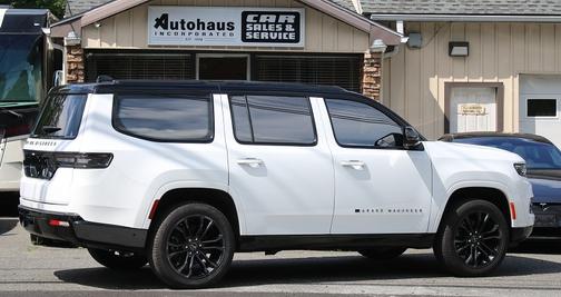 2023 Jeep Grand Wagoneer Series II