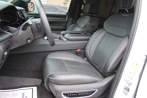 2023 Jeep Grand Wagoneer Series II