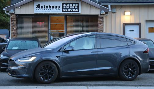 2023 Tesla Model X Base