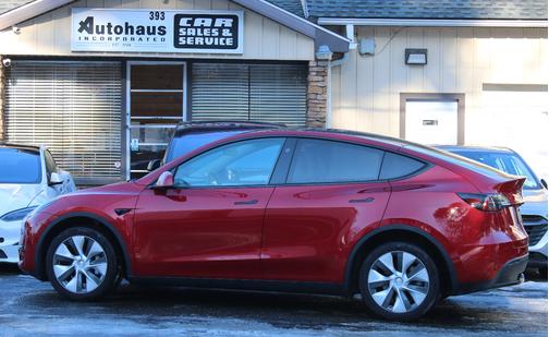 2023 Tesla Model Y Long Range