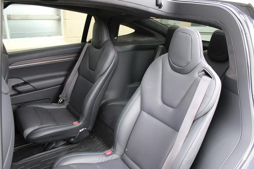 2023 Tesla Model X Standard Range