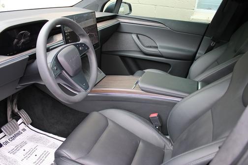 2023 Tesla Model X Standard Range