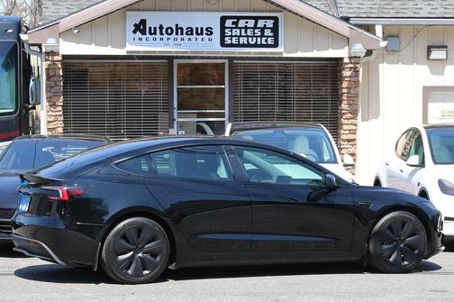 2024 Tesla Model 3 Long Range