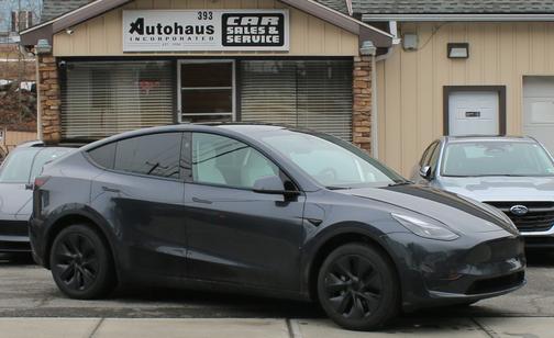 2025 Tesla Model Y Long Range AWD