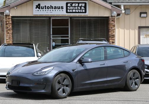 2022 Tesla Model 3 Long Range