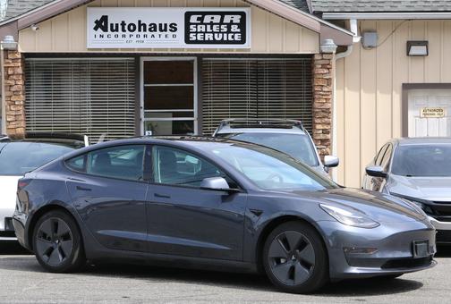 2022 Tesla Model 3 Long Range