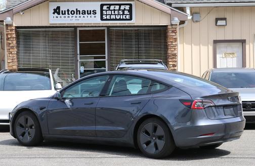 2022 Tesla Model 3 Long Range