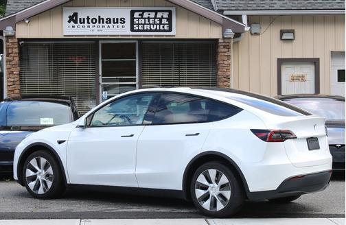 2023 Tesla Model Y Long Range