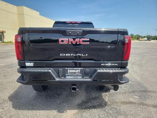 Onyx Black 2026 GMC Sierra 3500 Denali