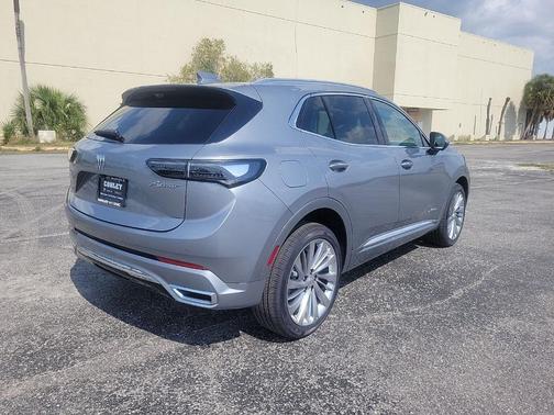 Moonstone 2026 Buick Envision Avenir