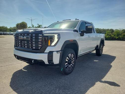 Glacier White 2026 GMC Sierra 2500 Denali Ultimate