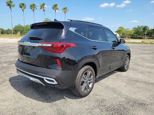 Cherry Black 2023 Kia Seltos S