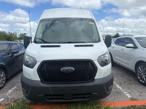 2022 Ford Transit-250 Base