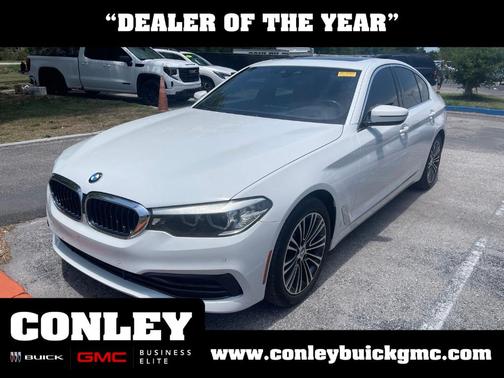 Alpine White 2019 BMW 540 i