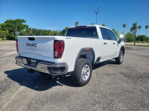 Summit White 2026 GMC Sierra 2500 Pro