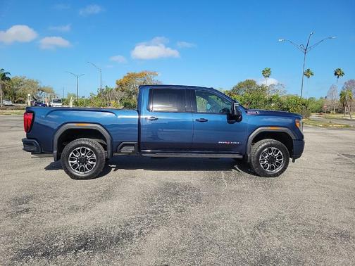 2022 GMC Sierra 2500 AT4