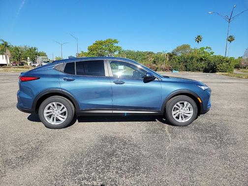 Ocean Blue Metallic 2026 Buick Envista Preferred