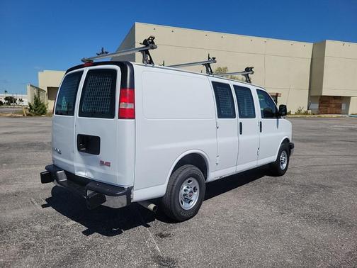 2016 GMC Savana 2500 Work Van