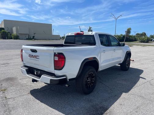 Summit White 2026 GMC Canyon Elevation