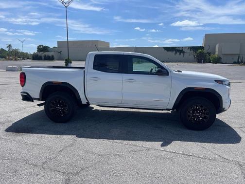 Summit White 2026 GMC Canyon Elevation