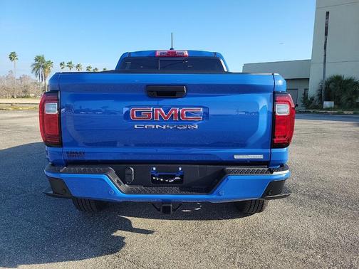 Metallic 2026 GMC Canyon Elevation