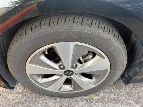 2012 Hyundai SONATA Hybrid Base