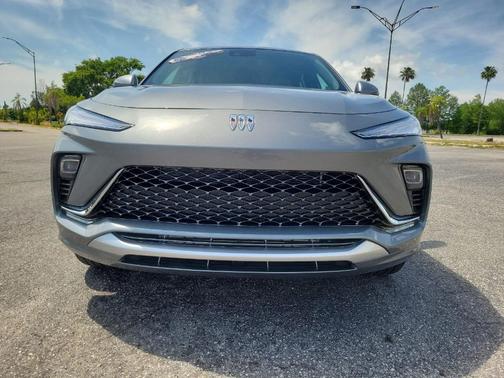 Gray Metallic 2026 Buick Envista Avenir