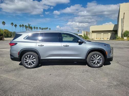 Moonstone 2026 Buick Enclave Preferred