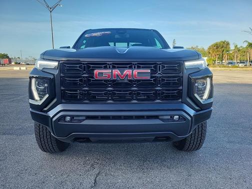 Onyx Black 2026 GMC Canyon Elevation