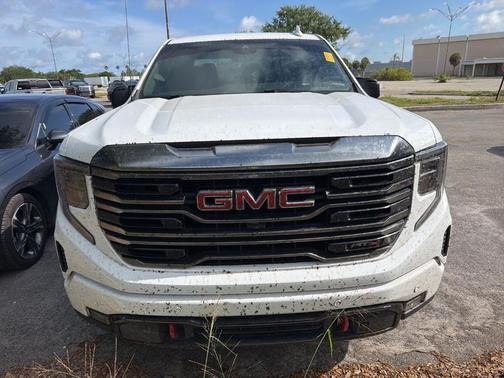Summit White 2023 GMC Sierra 1500 AT4
