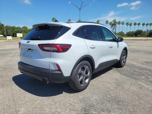 Silver Metallic 2025 Ford Escape ST-Line