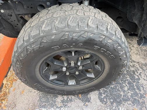 Sting Gray Clearcoat 2021 Jeep Gladiator Sport