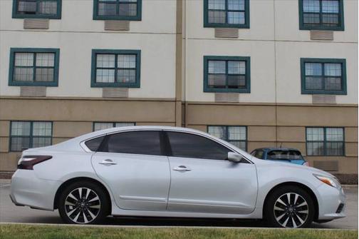 2016 Nissan Altima 2.5 SV