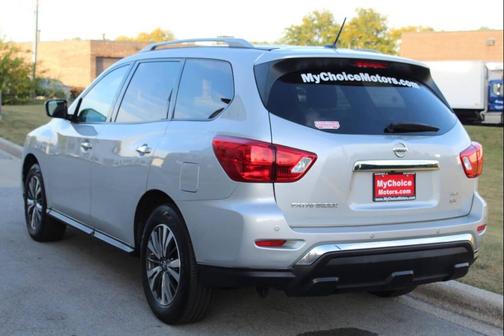 2018 Nissan Pathfinder SV