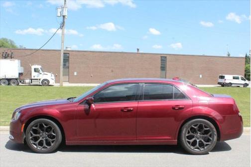 2019 Chrysler 300 S