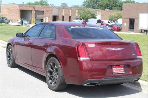 2019 Chrysler 300 S