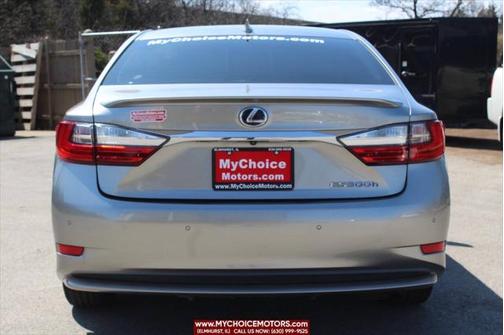 2016 Lexus ES 300h Base