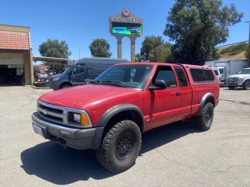 1995 Chevrolet S-10 Base