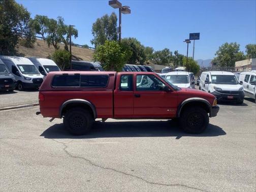 1995 Chevrolet S-10 Base