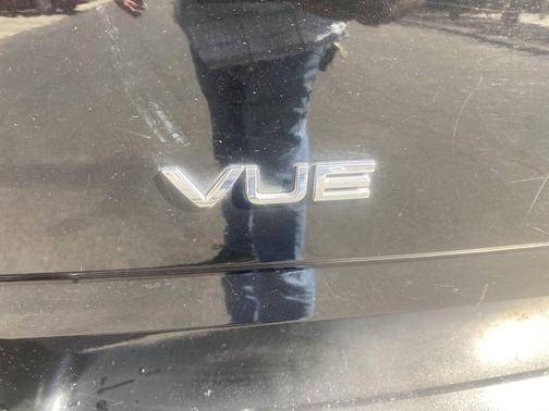 2003 Saturn Vue Base